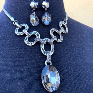 Gray Aurora Borealis Large Pendant Necklace Rhinestones Dangling Earrings